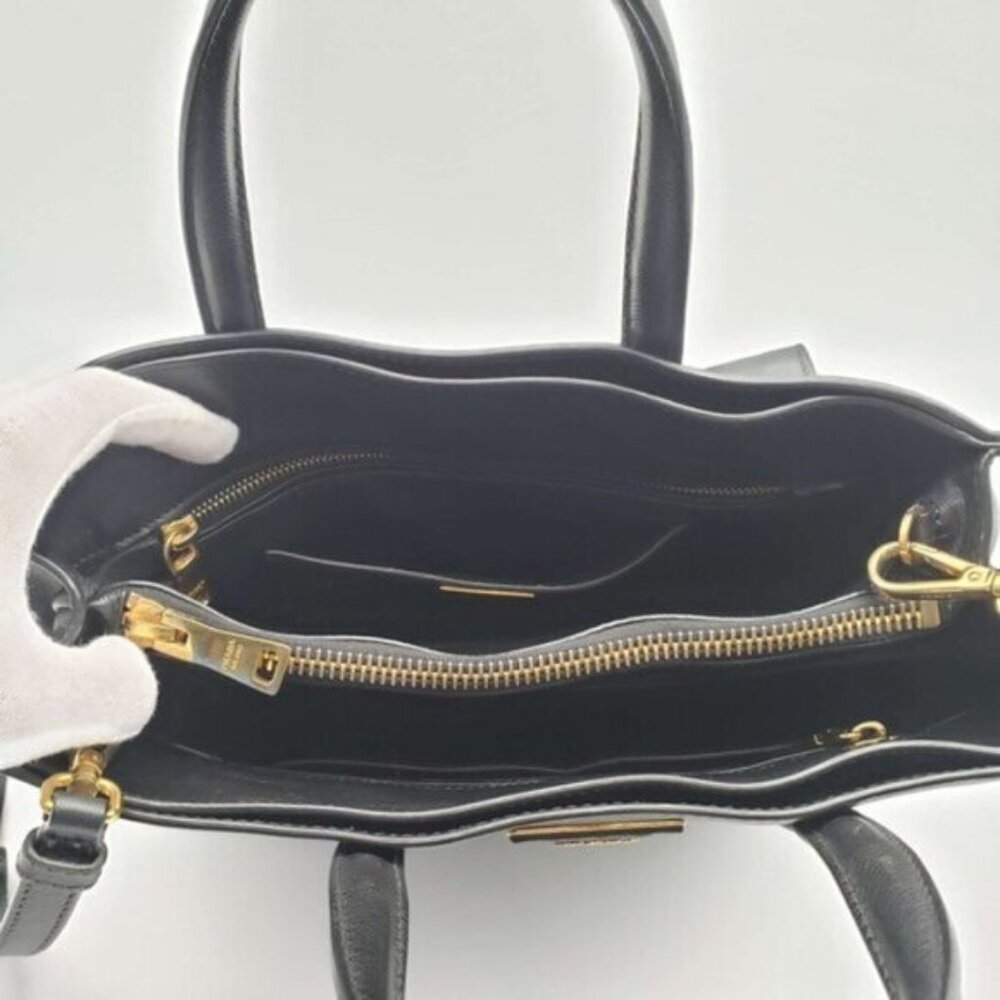 Prada Saffiano Triple Pocket Nero Black Shoulder Bag - Picture 12 of 16